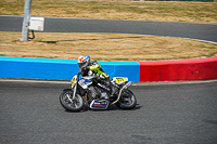 enduro-digital-images;event-digital-images;eventdigitalimages;mallory-park;mallory-park-photographs;mallory-park-trackday;mallory-park-trackday-photographs;no-limits-trackdays;peter-wileman-photography;racing-digital-images;trackday-digital-images;trackday-photos